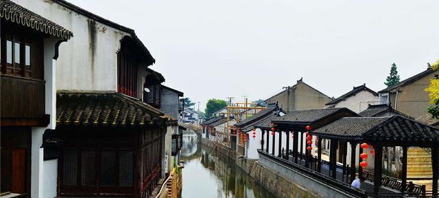 小魔仙跳舞